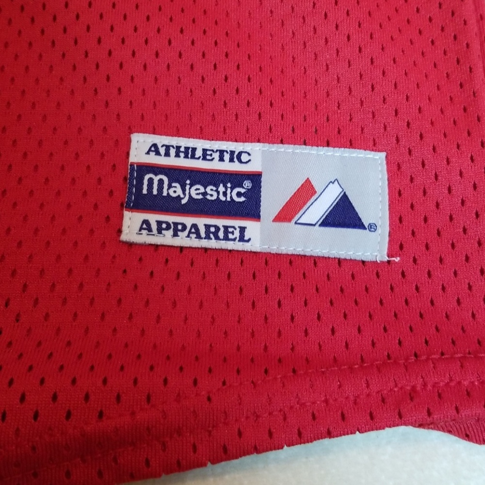 Phillies red baseball shirt - Picture 2 of 7